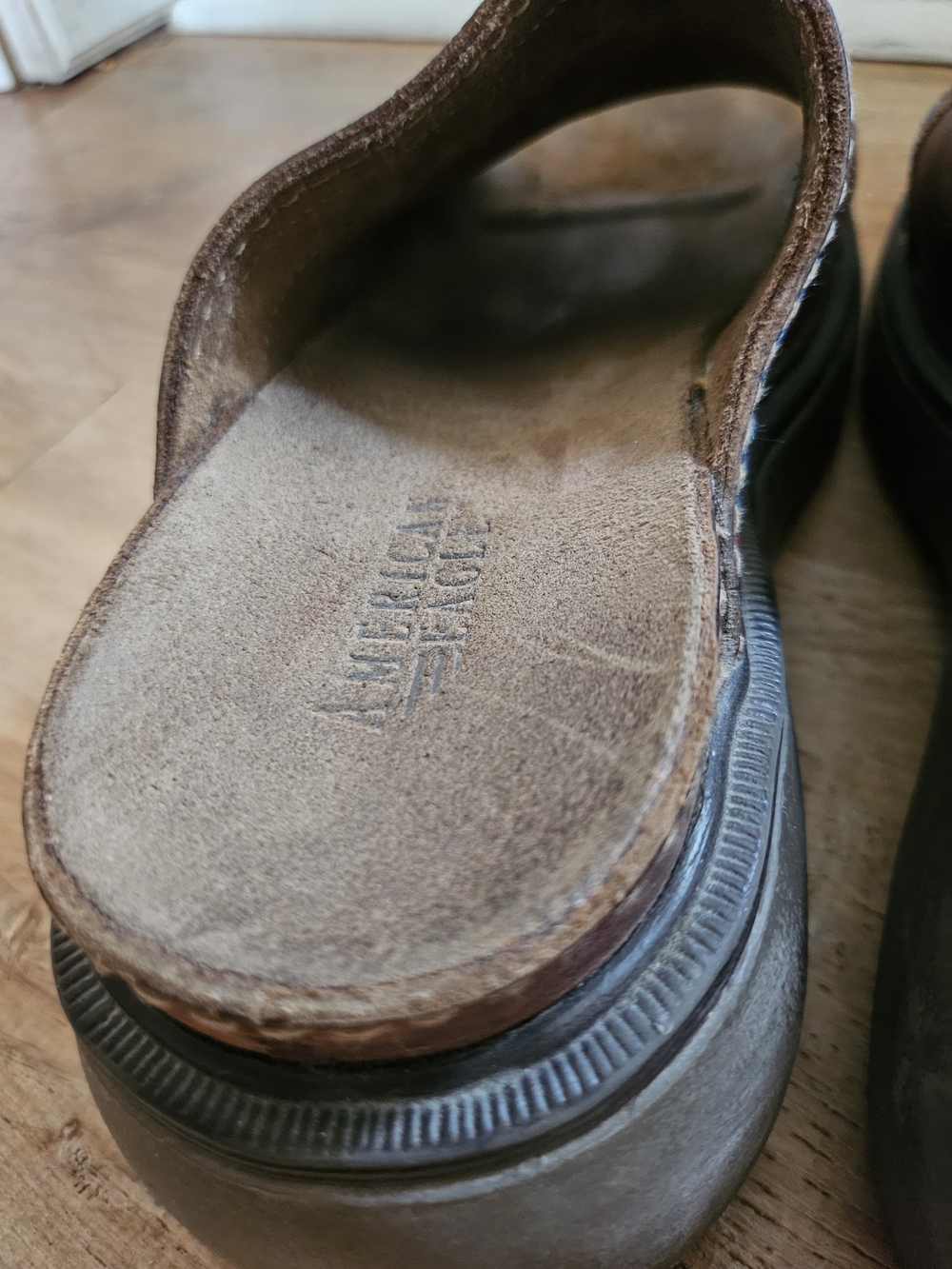 Brown Leather Platform Slide Sandals with Embroidered Trim - Picture 5 of 6